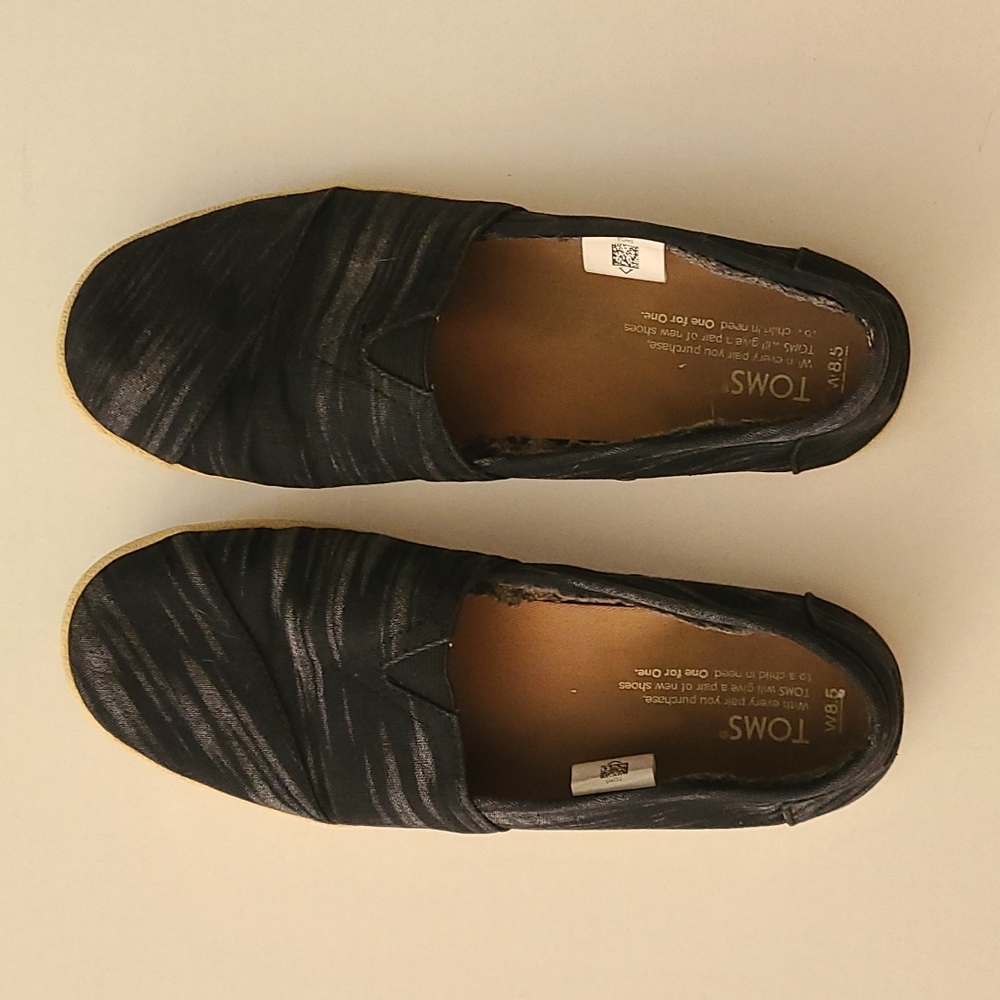 Toms